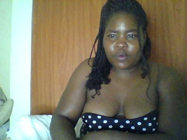 Royalsexy live cam on BongaCams