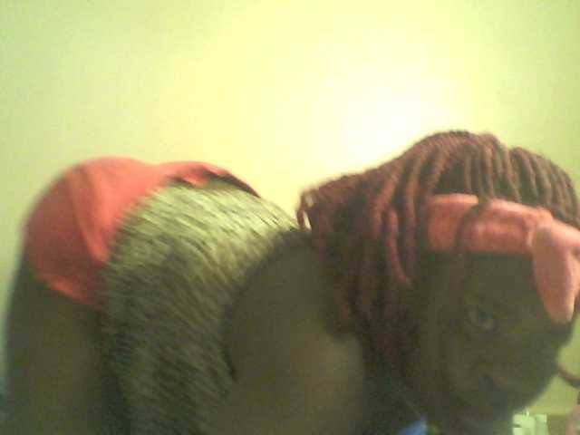 Royalsexy, live now on BongaCams