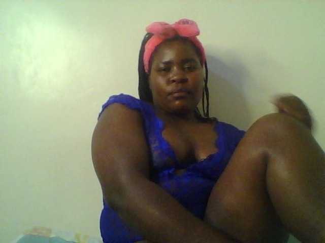 Royalsexy live cam on BongaCams