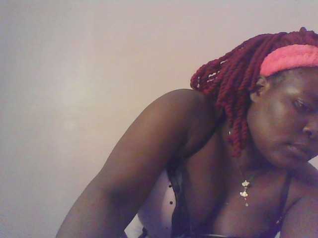 Royalsexy live cam on BongaCams