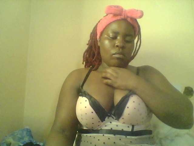 Royalsexy live cam on BongaCams