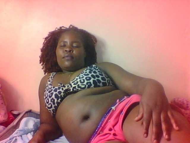 Royalsexy live cam on BongaCams