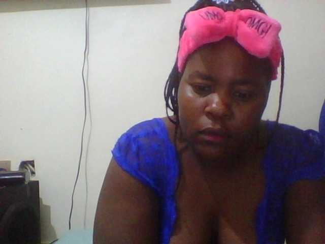 Royalsexy live cam on BongaCams