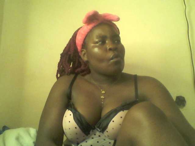 Royalsexy live cam on BongaCams