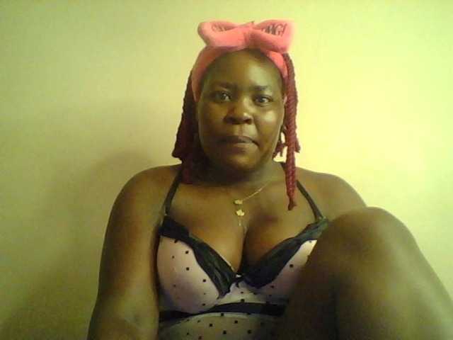 Royalsexy webcam bongacams model stream image