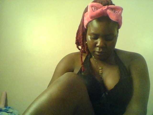 Royalsexy live cam on BongaCams