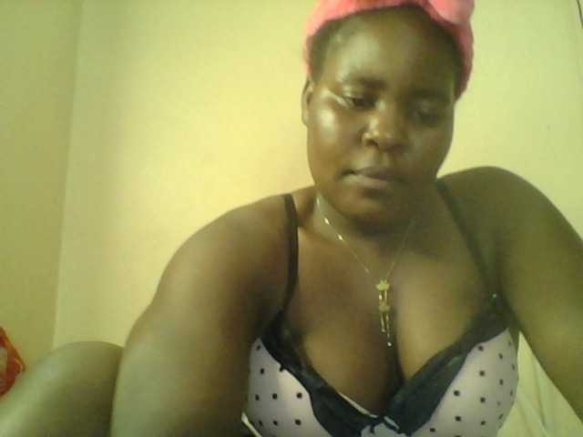 Royalsexy live cam on BongaCams
