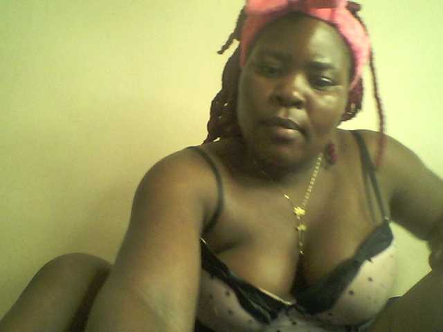 Royalsexy live cam on BongaCams