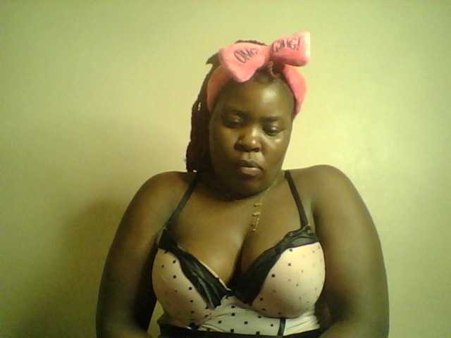 Royalsexy live cam on BongaCams