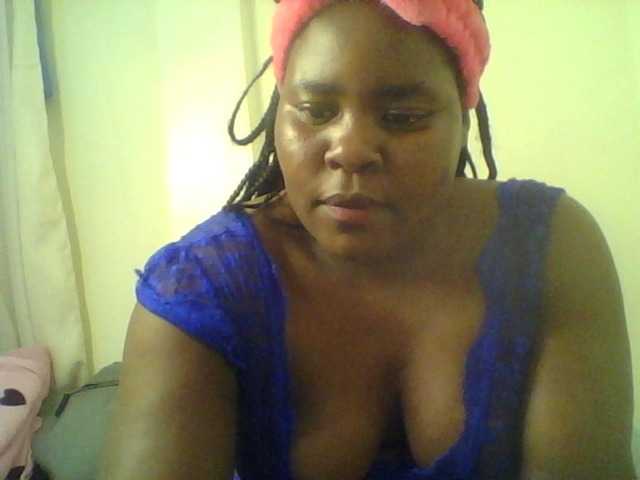 Royalsexy live cam on BongaCams