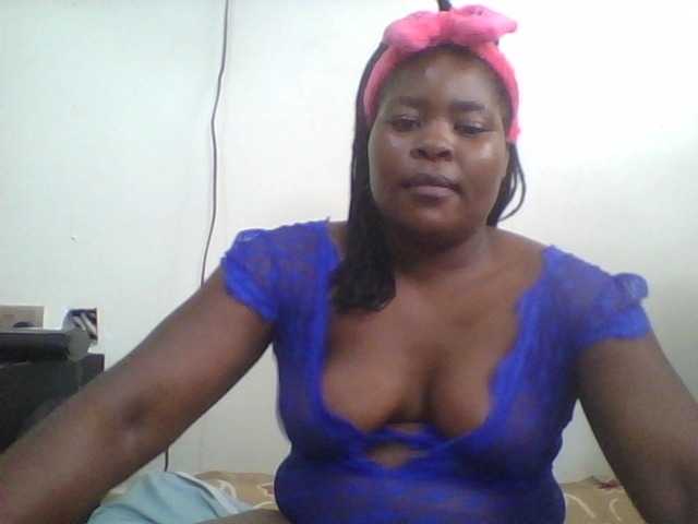 Royalsexy live cam on BongaCams