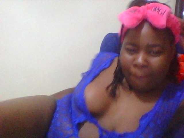 Royalsexy live cam on BongaCams