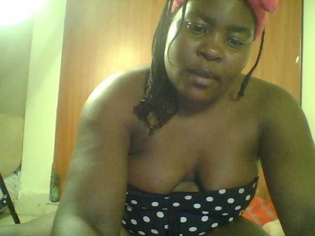 Royalsexy live cam on BongaCams