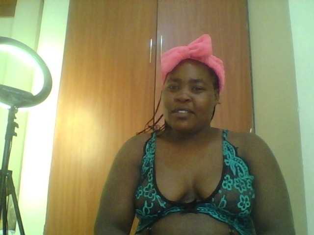 Royalsexy live cam on BongaCams