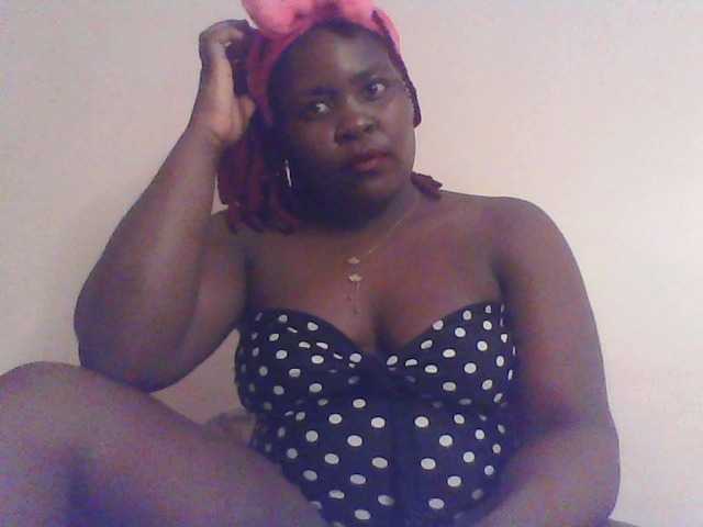 Royalsexy live cam on BongaCams