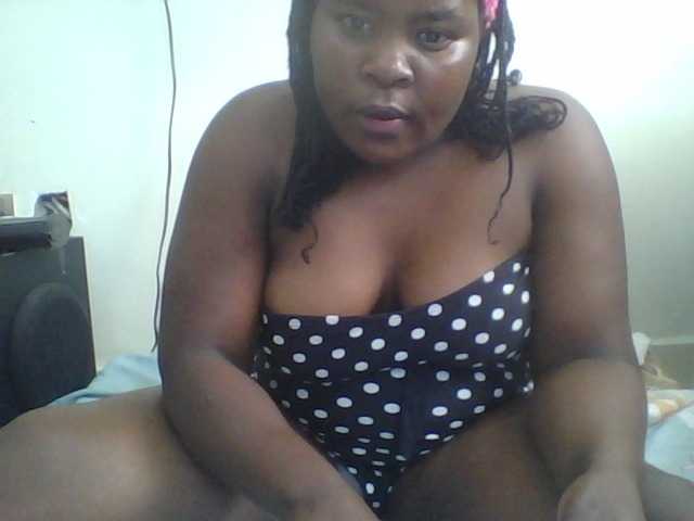 Royalsexy webcam bongacams model stream image
