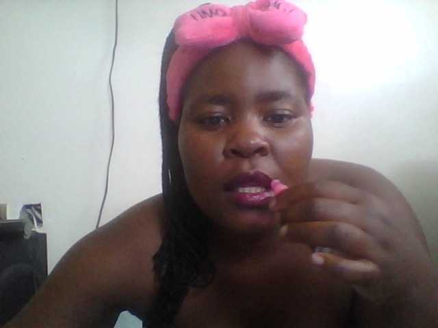Royalsexy live cam on BongaCams