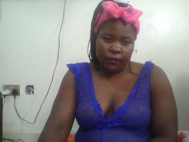 Royalsexy live cam on BongaCams