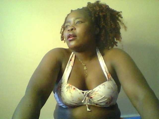 Royalsexy live cam on BongaCams
