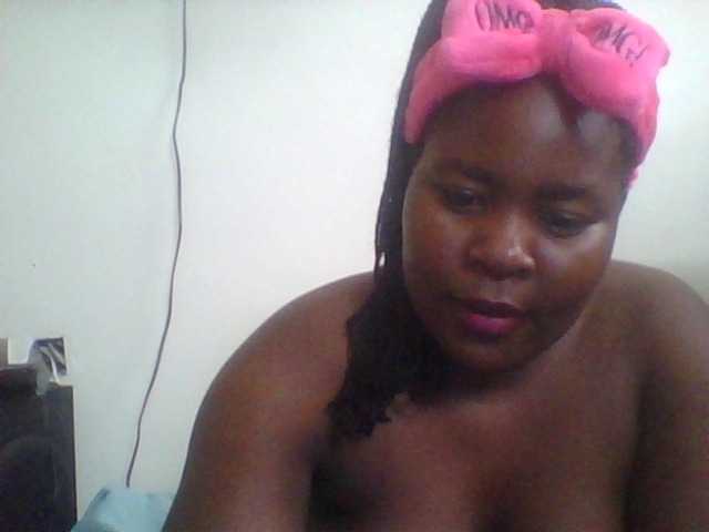 Royalsexy live cam on BongaCams