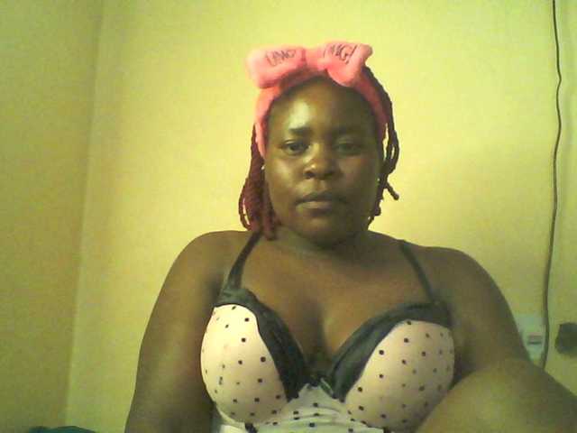 Royalsexy live cam on BongaCams