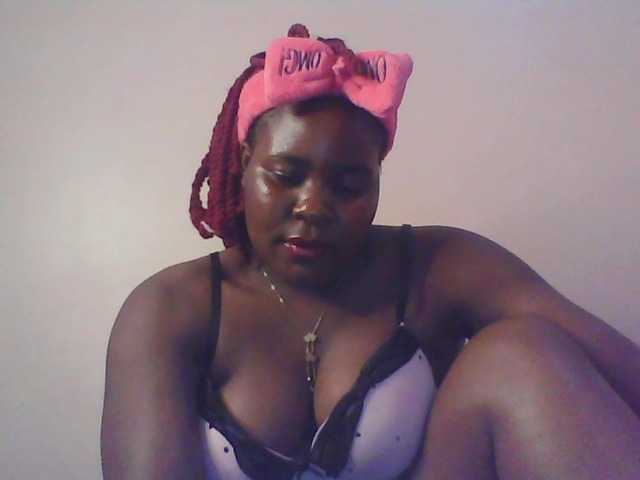 Royalsexy live cam on BongaCams