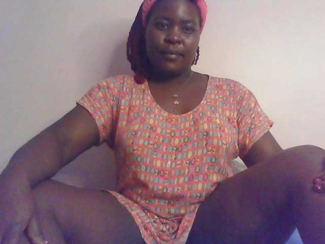 Royalsexy live cam on BongaCams