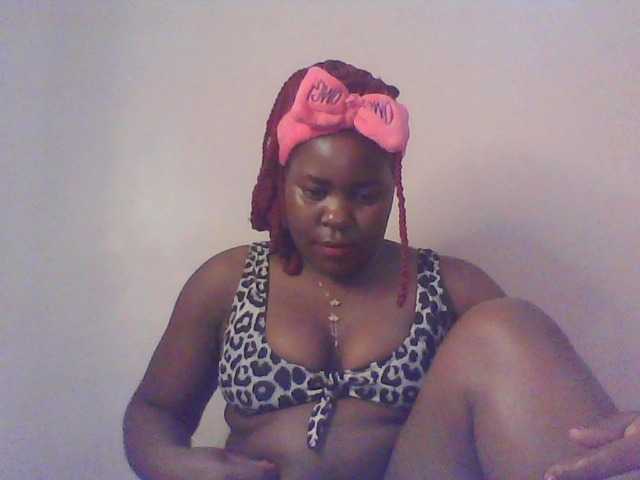 Royalsexy live cam on BongaCams