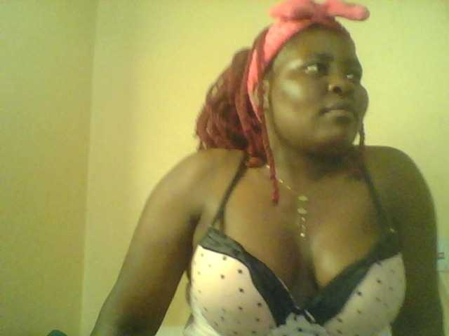 Royalsexy live cam on BongaCams