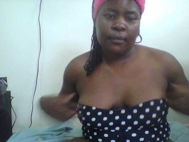 Royalsexy live cam on BongaCams