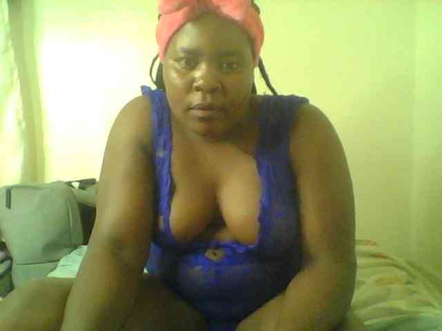 Model: Royalsexy