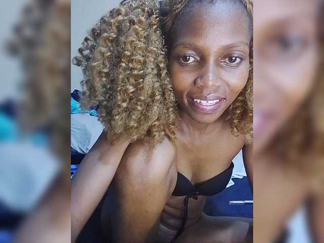 PrettyDoll3 live cam on BongaCams