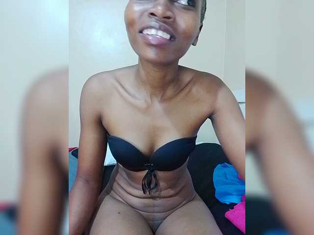 PrettyDoll3 live cam on BongaCams