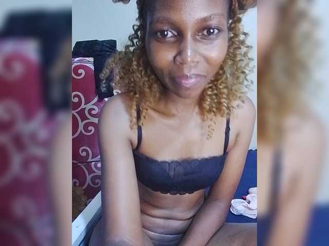 PrettyDoll3 live cam on BongaCams