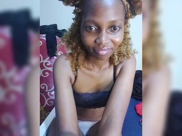 PrettyDoll3 live cam on BongaCams
