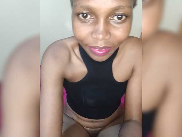 PrettyDoll3, en directo ahora en BongaCams