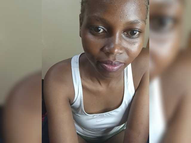 PrettyDoll3 live cam on BongaCams