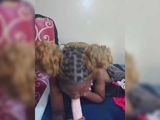 PrettyDoll3 live cam on BongaCams