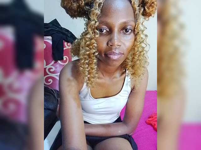 PrettyDoll3 live cam on BongaCams