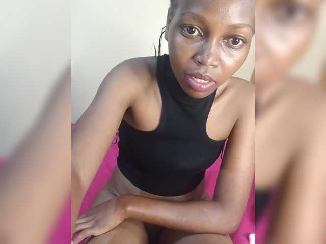 PrettyDoll3 live cam on BongaCams