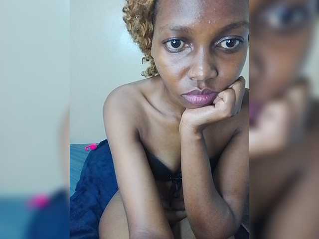 PrettyDoll3 live cam on BongaCams