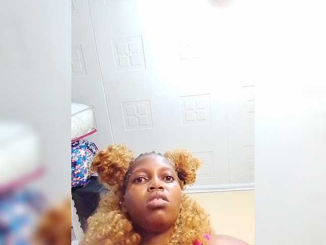 PrettyDoll3 live cam on BongaCams