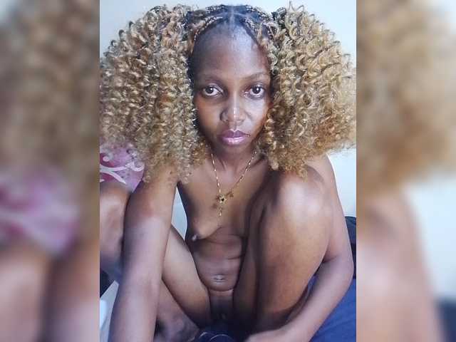 PrettyDoll3 live cam on BongaCams