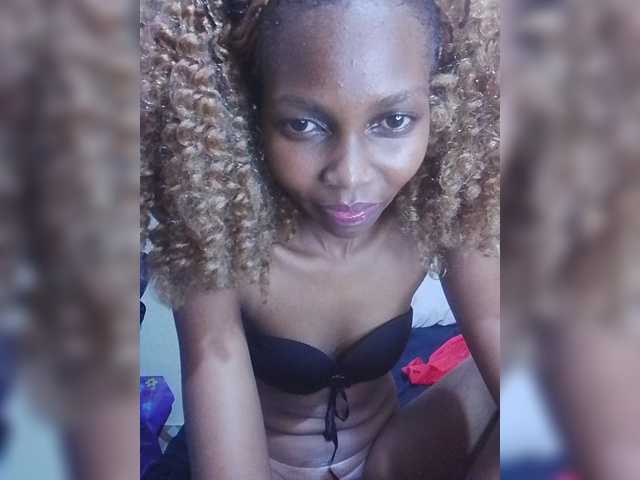 PrettyDoll3 live cam on BongaCams