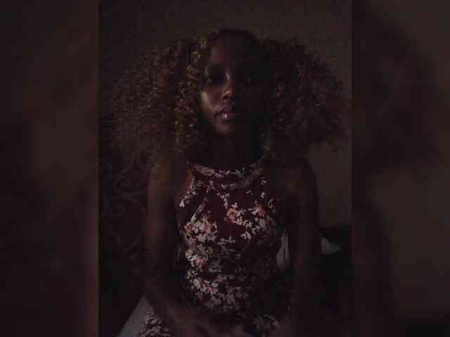 PrettyDoll3 webcam