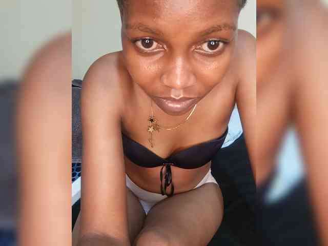 PrettyDoll3 webcam