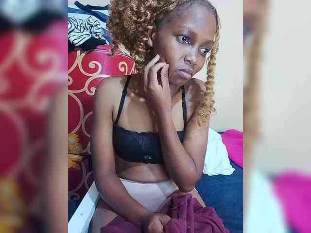 PrettyDoll3 webcam