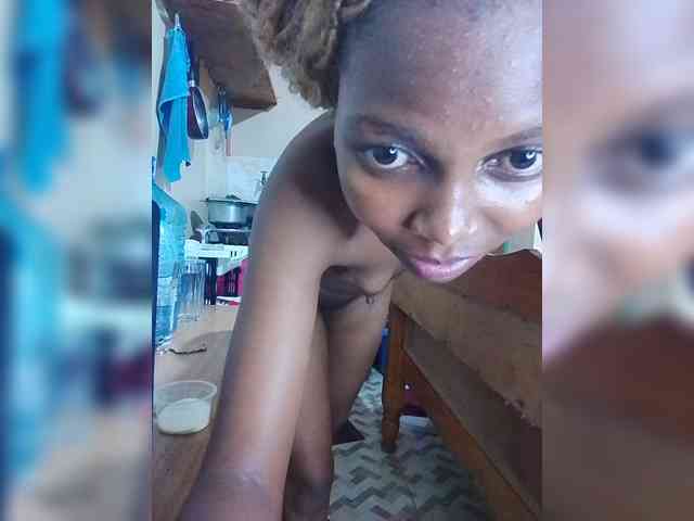 PrettyDoll3 webcam