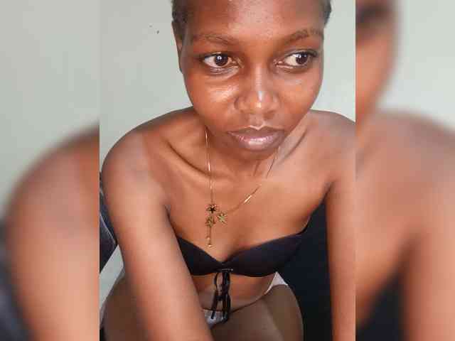 PrettyDoll3 webcam