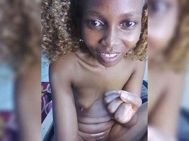 PrettyDoll3 webcam
